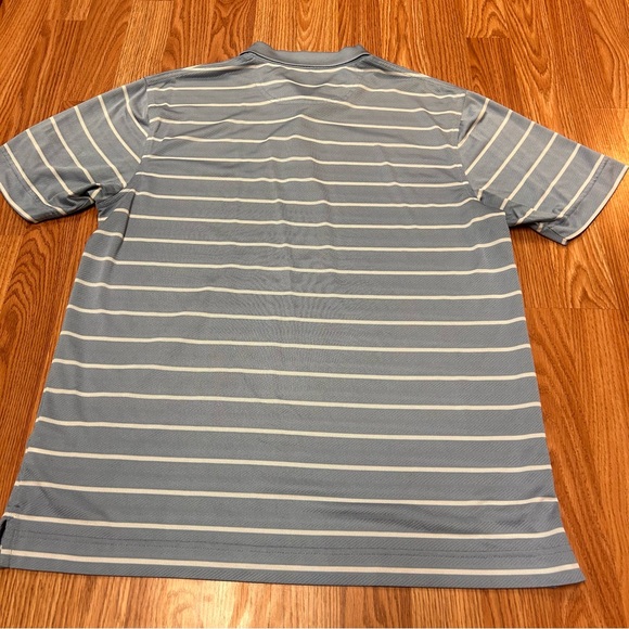 Cutter & Buck Men’s Polo Shirt Large Blue Striped Athletic Comfortable Golf - Picture 3 of 3